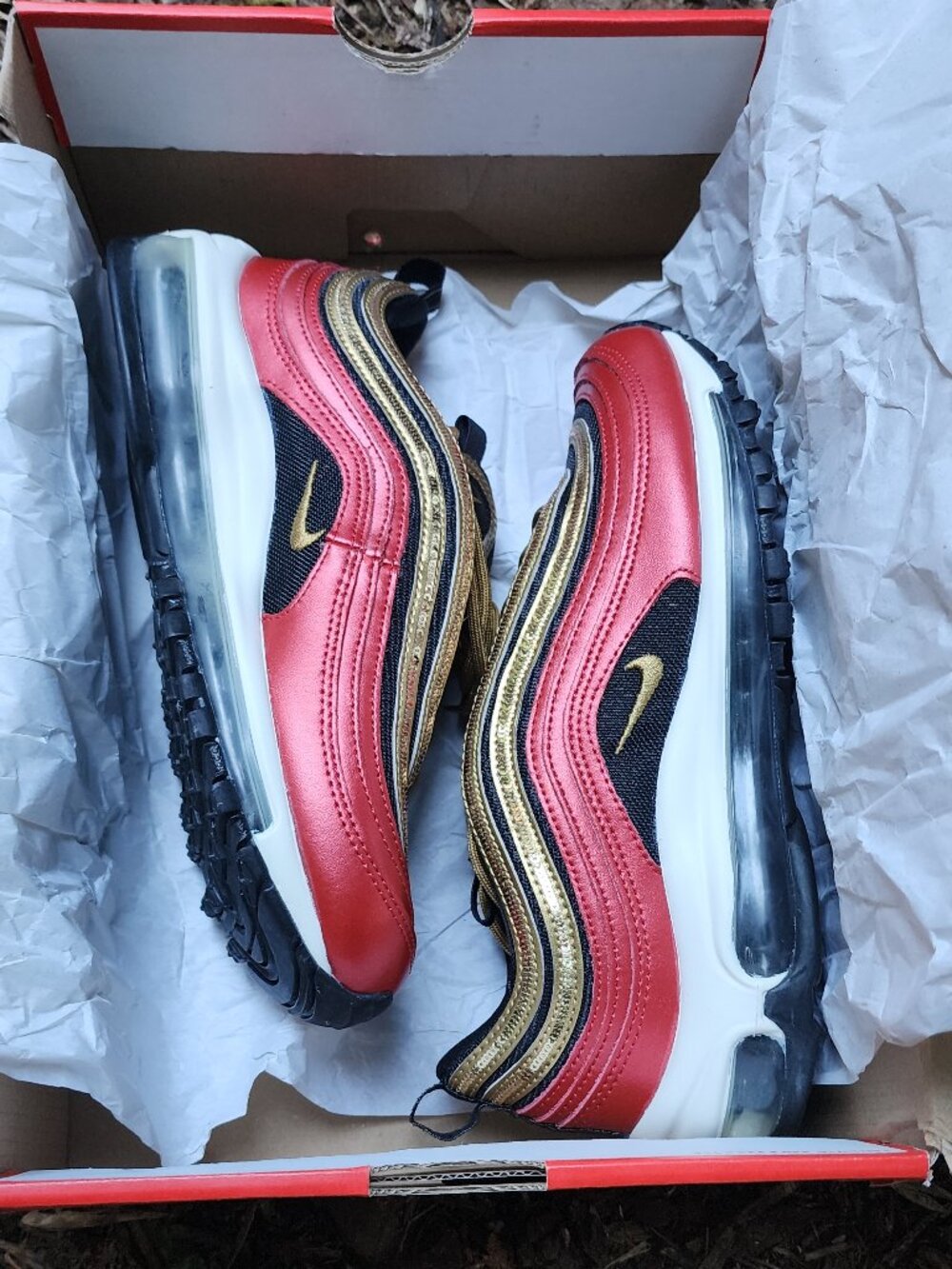 *NWB* Nike Air Max 97 Gold Sequin Women's 7.5, Youth 6, Men's 6 - Picture 2 of 16